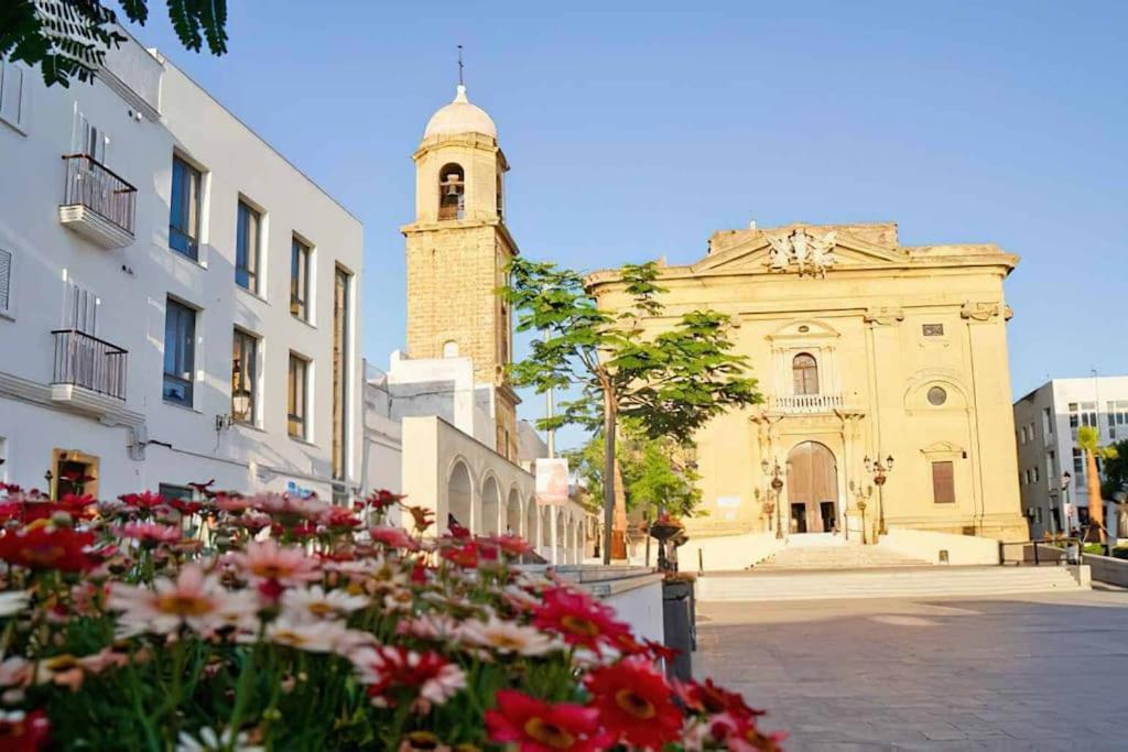 شقة Enjoy The Historic Center Of Chiclana By C. Dreams شيكلانا دي لا فرونتيرا المظهر الخارجي الصورة