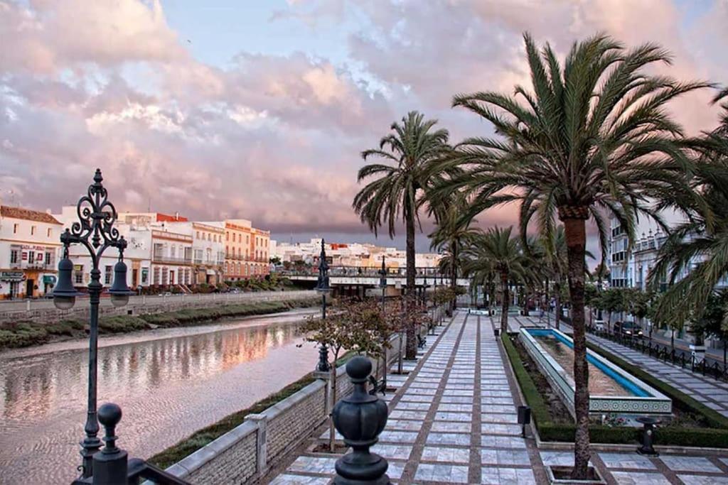 شقة Enjoy The Historic Center Of Chiclana By C. Dreams شيكلانا دي لا فرونتيرا المظهر الخارجي الصورة